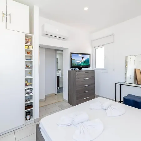 Villa Sirena Bay 20 Protarász